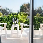 וילה Hemingway Villa-refurbished 2025 ספקיולה