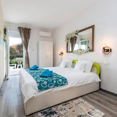 Hemingway Villa-refurbished 2025 Villa Specchiolla