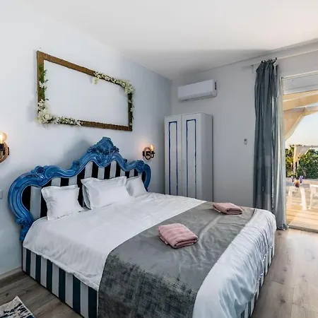 Hemingway Villa-refurbished 2025 ספקיולה